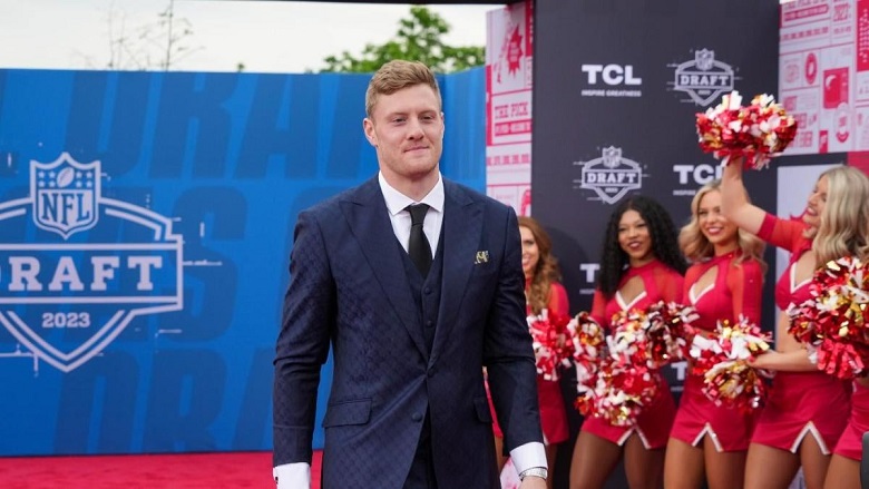 Kan en odraftad quarterback leda till storhet?